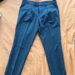 Blue/Silver striped pleated dress pants from Express. Size 30x32